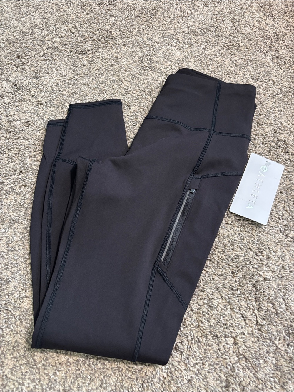Athleta Rainier Leggings size small NWT